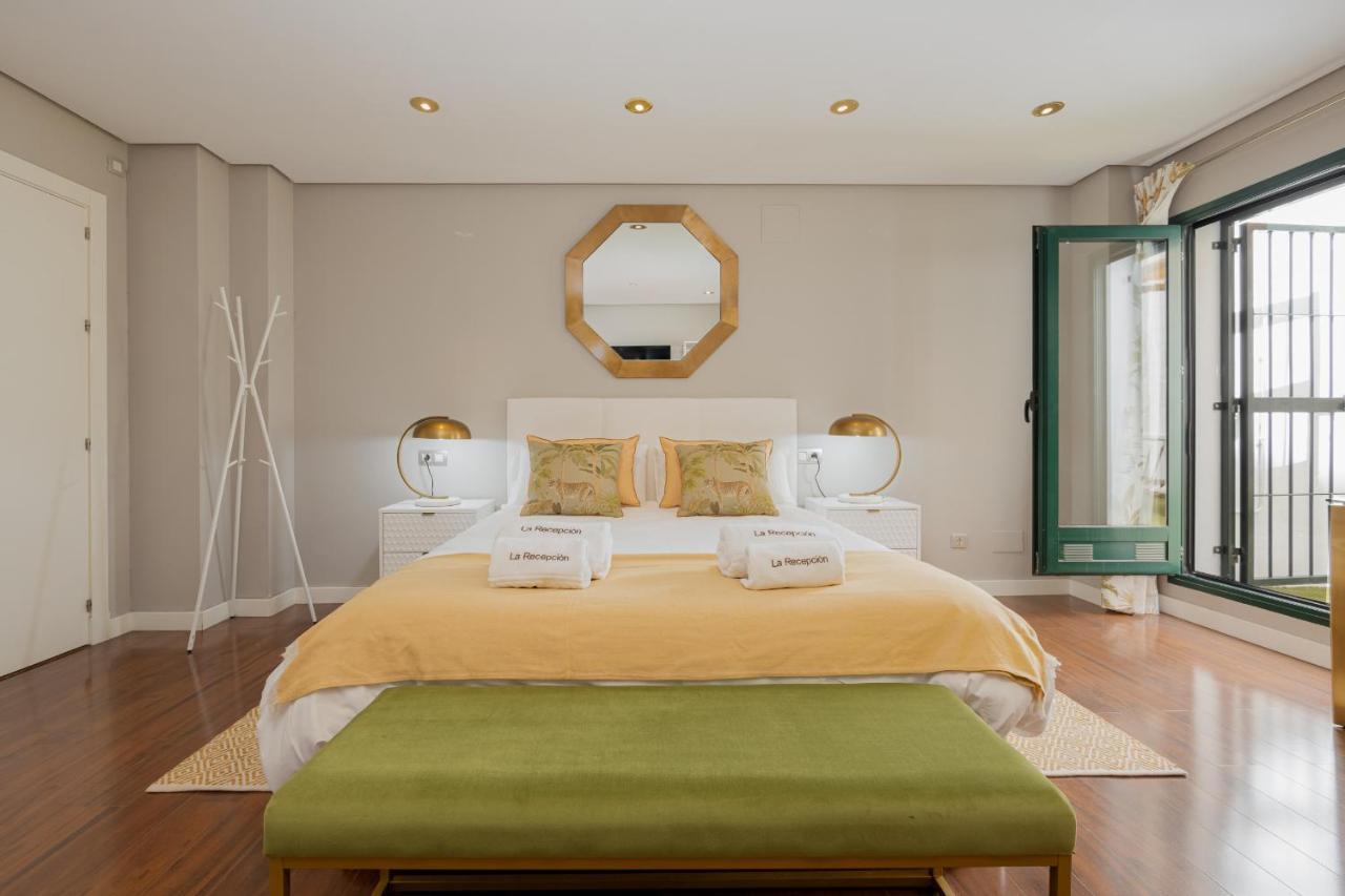 C30 Deluxe Studio With Terrace Into Cathedral Square Apartment Malaga Luaran gambar