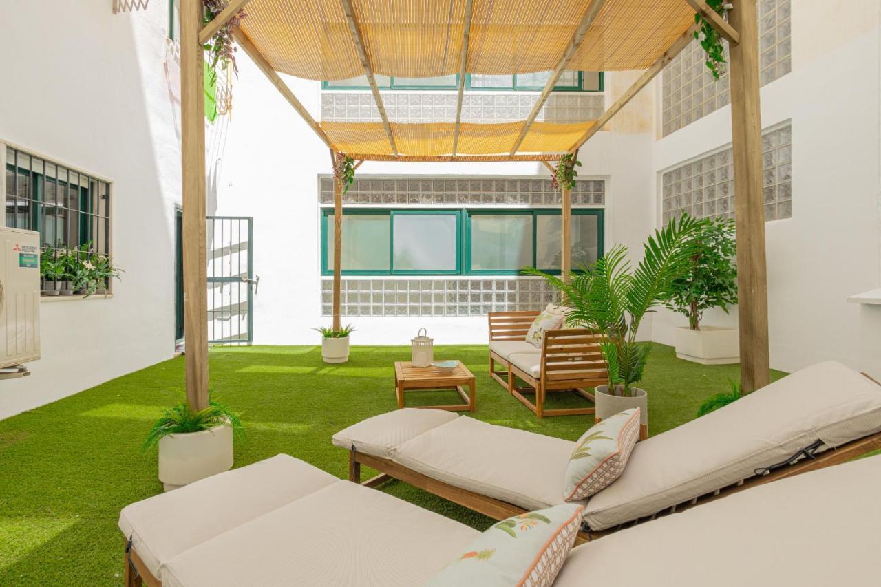 C30 Deluxe Studio With Terrace Into Cathedral Square Apartment Malaga Luaran gambar