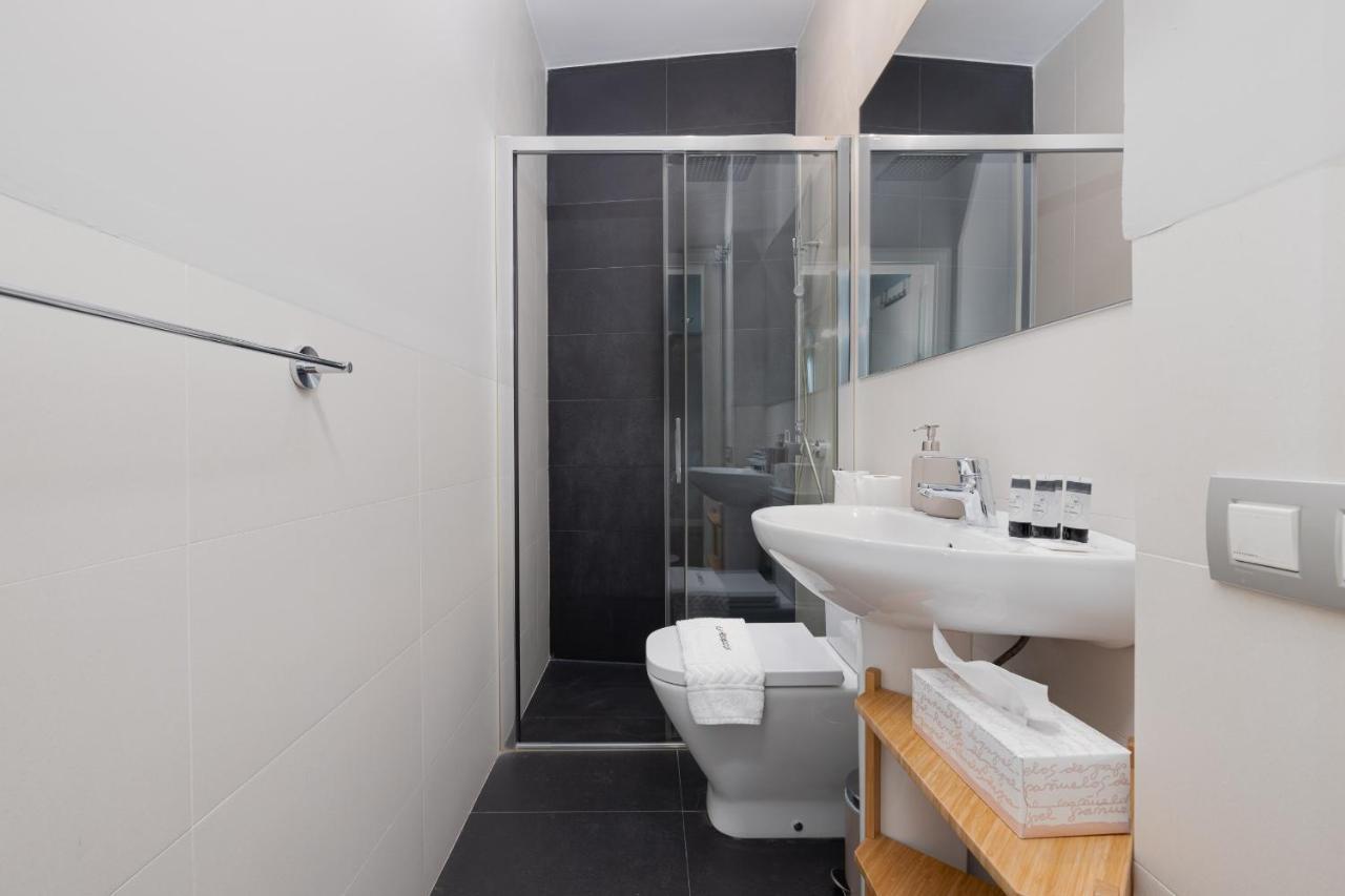 C30 Deluxe Studio With Terrace Into Cathedral Square Apartment Malaga Luaran gambar