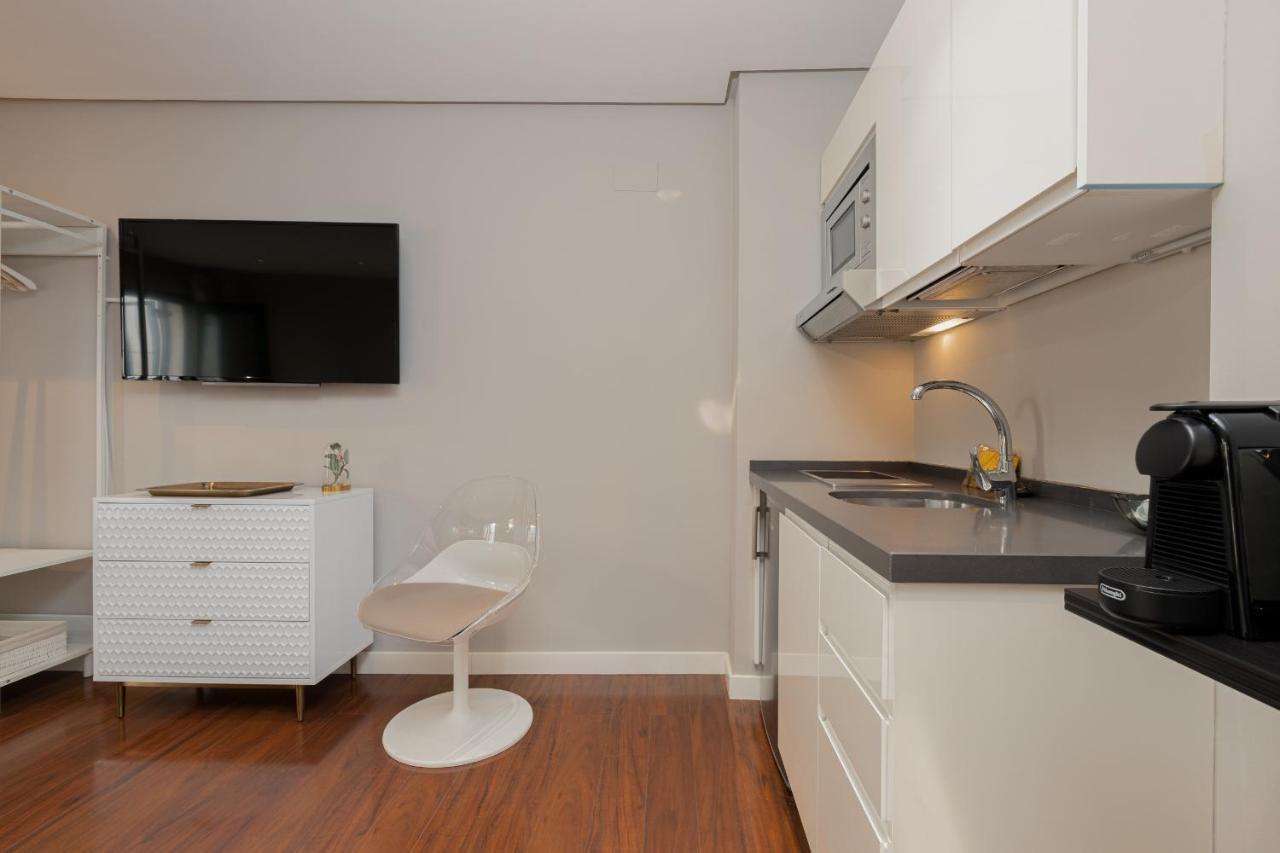 C30 Deluxe Studio With Terrace Into Cathedral Square Apartment Malaga Luaran gambar