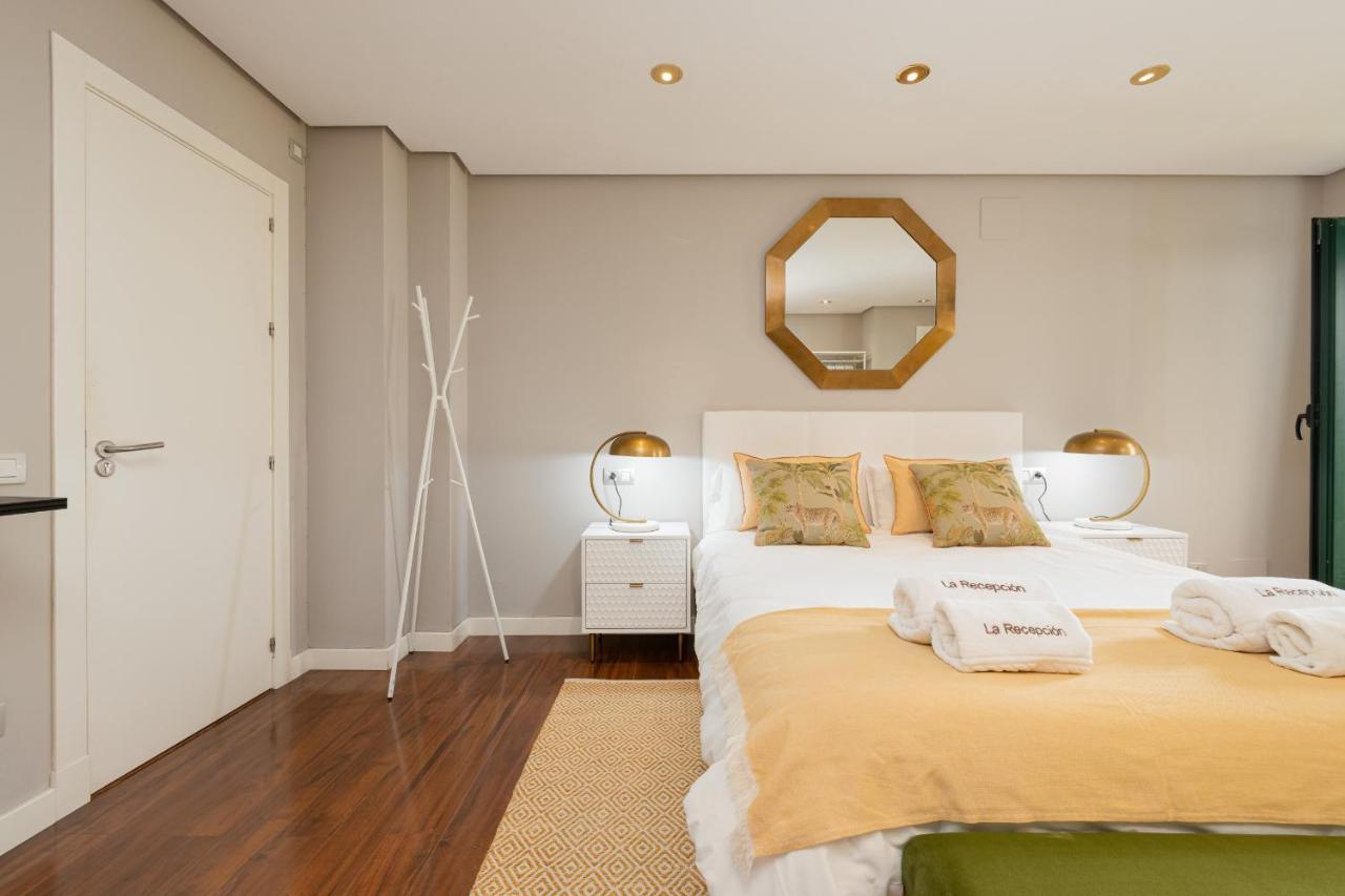 C30 Deluxe Studio With Terrace Into Cathedral Square Apartment Malaga Luaran gambar