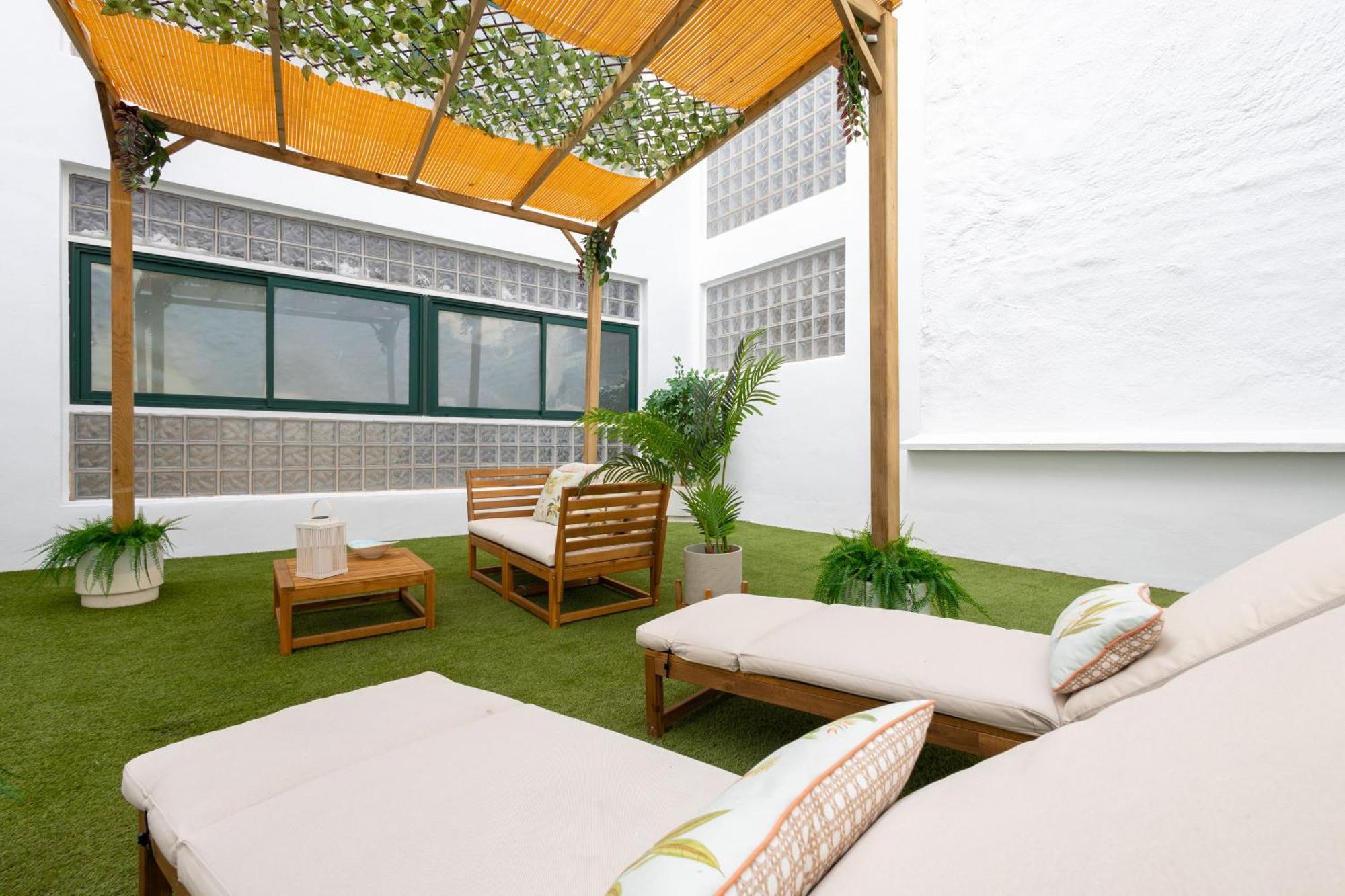 C30 Deluxe Studio With Terrace Into Cathedral Square Apartment Malaga Luaran gambar