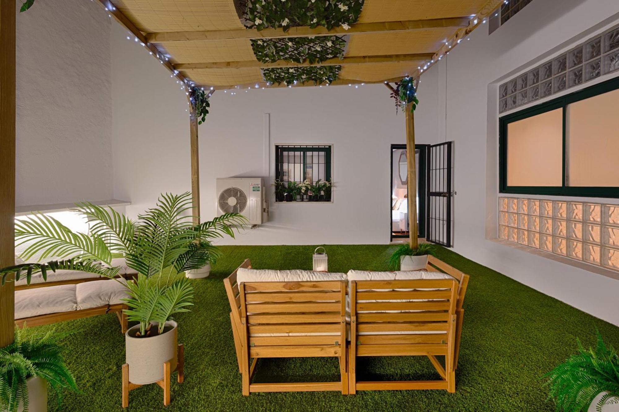 C30 Deluxe Studio With Terrace Into Cathedral Square Apartment Malaga Luaran gambar