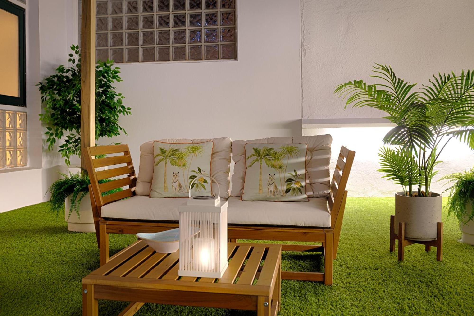 C30 Deluxe Studio With Terrace Into Cathedral Square Apartment Malaga Luaran gambar